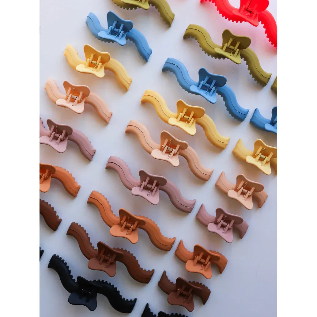 Kaxi Wavy Original Hold Everything Claw