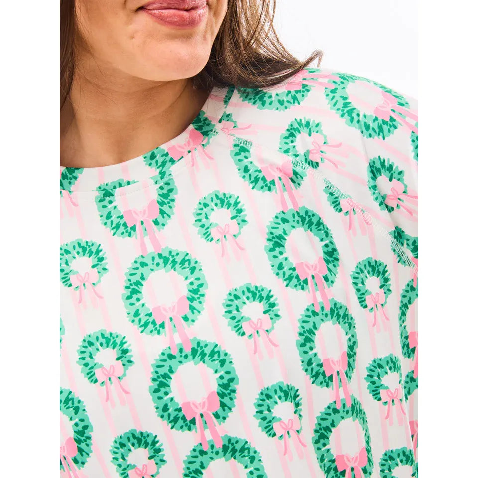 Annie Rosy Wreath Pajama Set