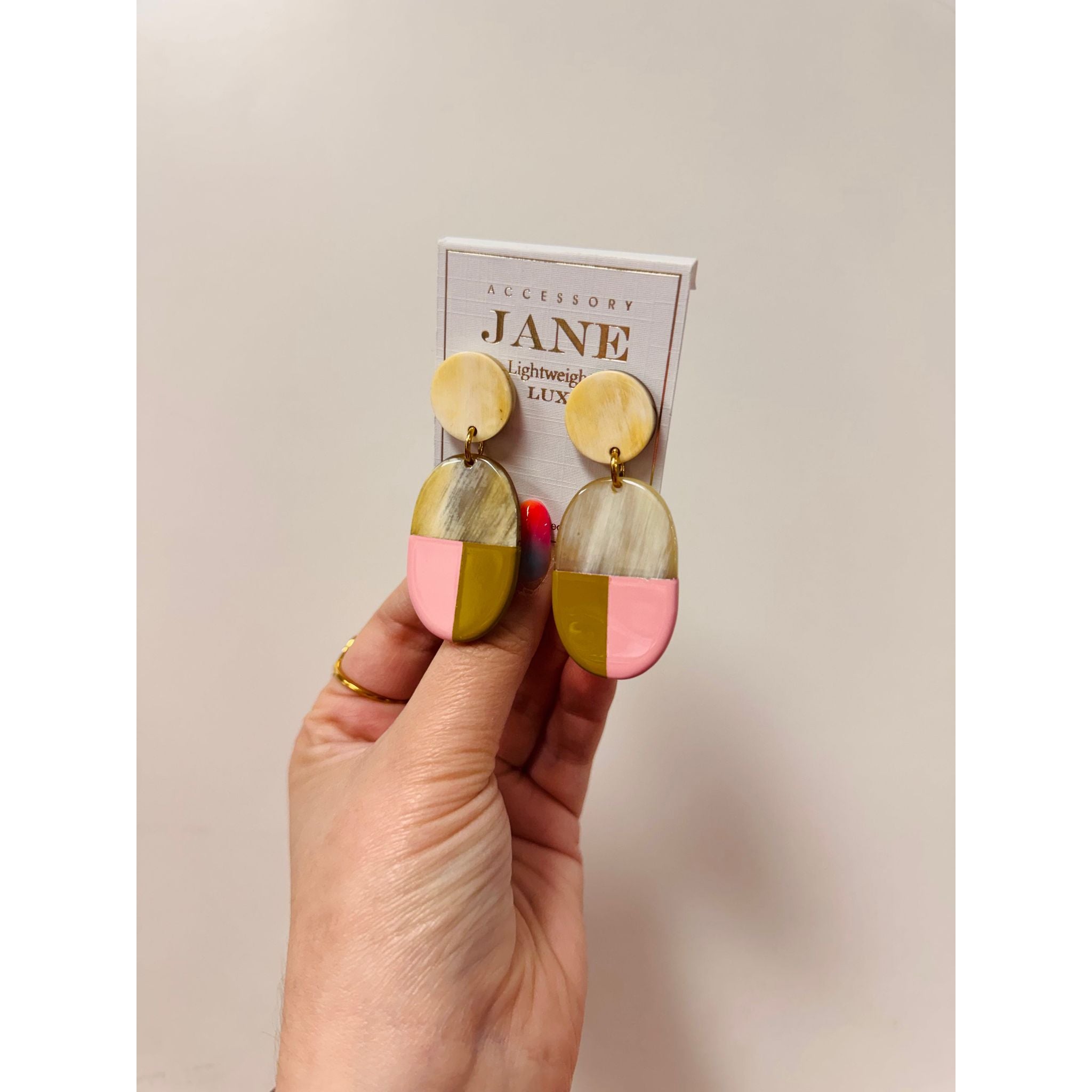 Color Block Natural Drop Earrings in Bubblegum Pink/Sweet Olive