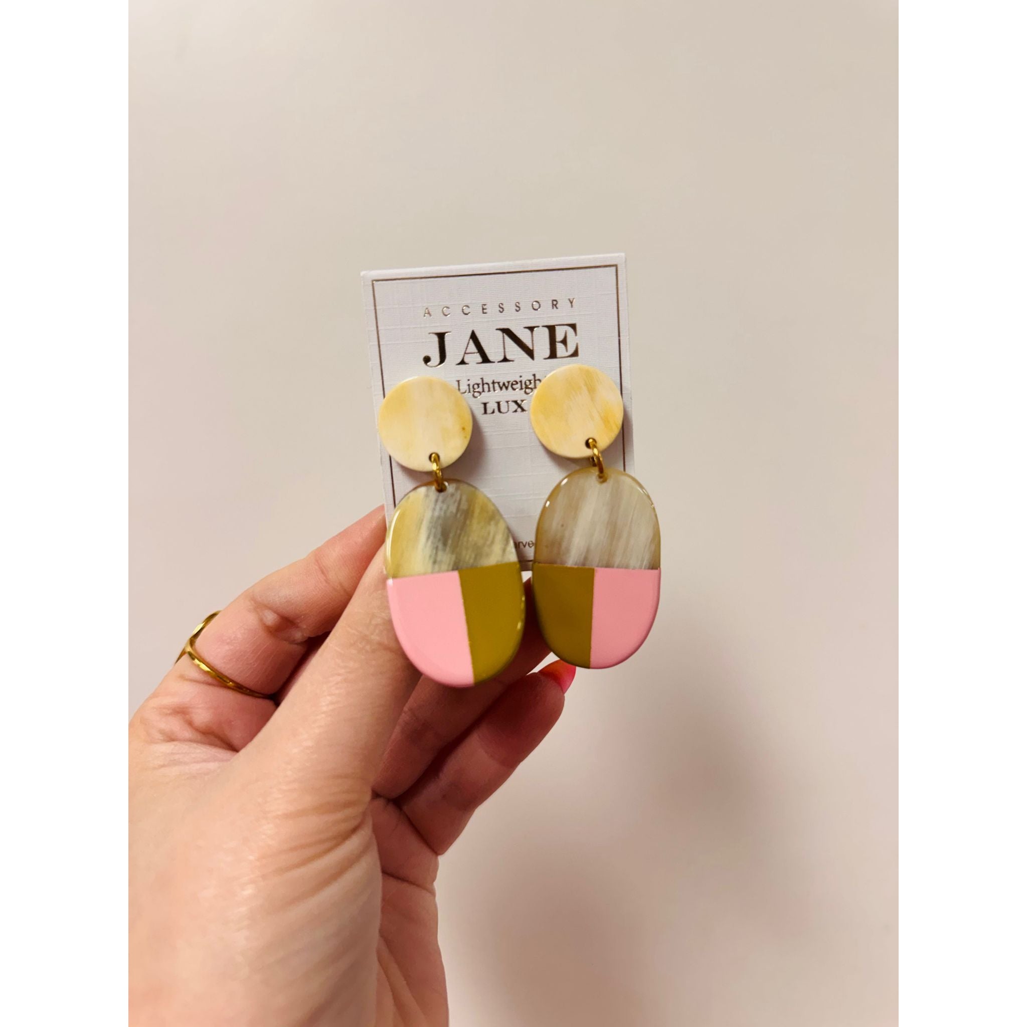 Color Block Natural Drop Earrings in Bubblegum Pink/Sweet Olive
