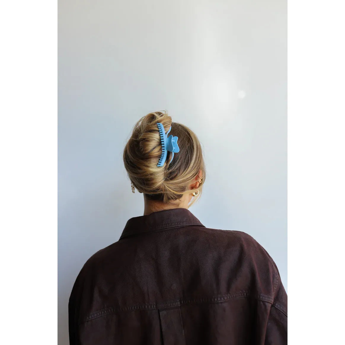 Kaxi Wavy Midi Hold Everything Claw