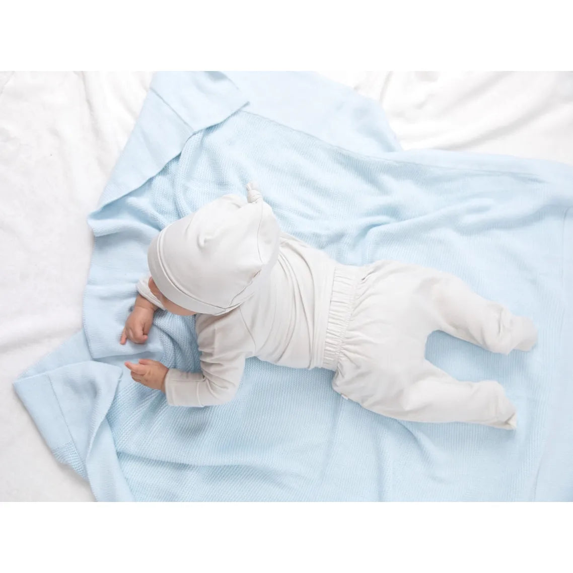Bei Bei | Breezy Blue Flat Knit Blanket