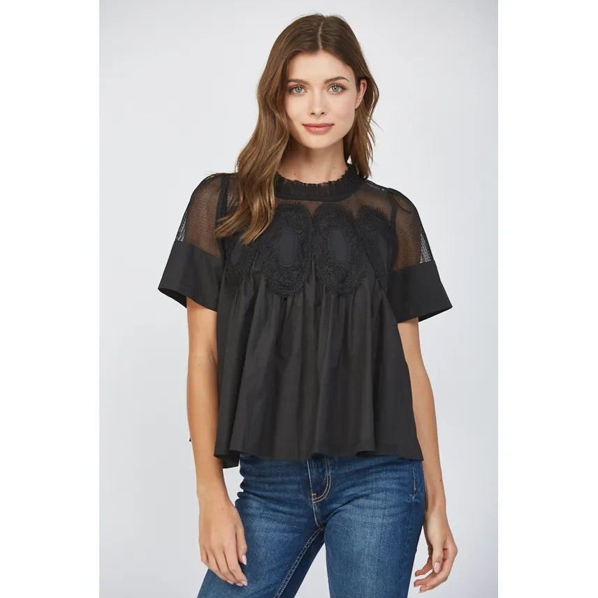 Mesh Combined Top with Applique