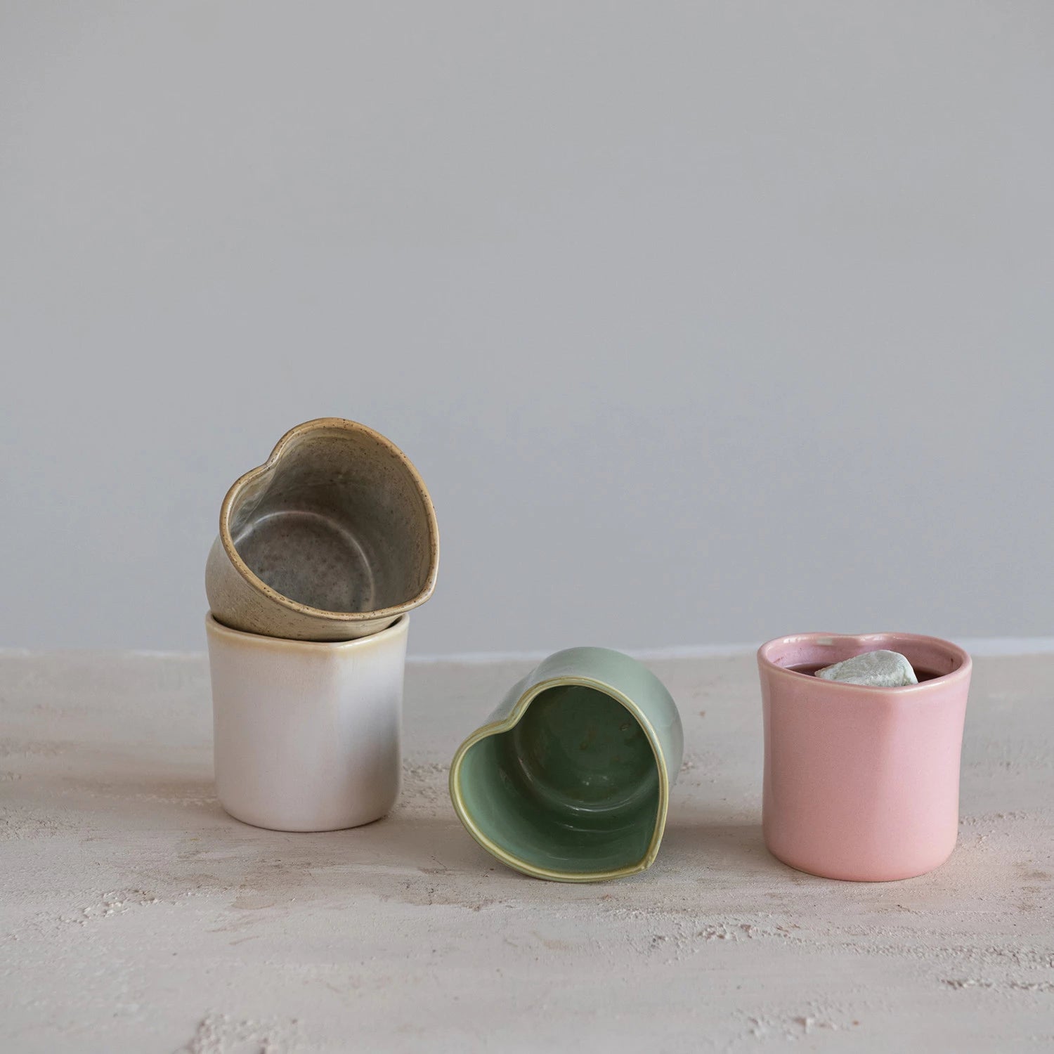 12 oz. Stoneware Handle-less Heart Shaped Mug