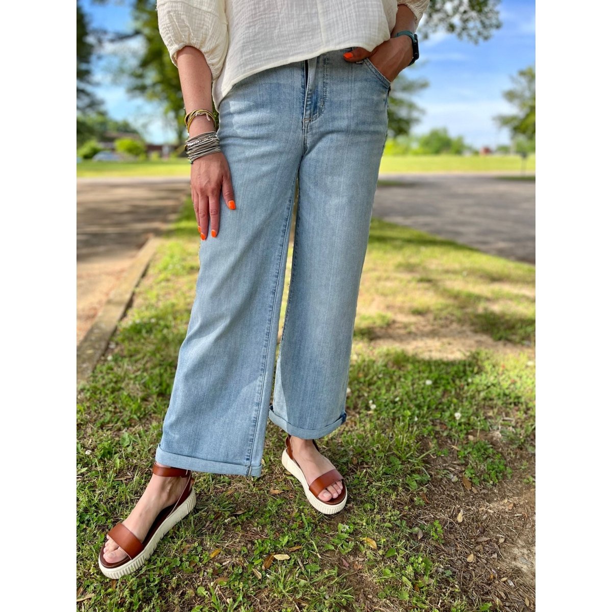 KUT Meg Mid Rise Wide Leg Rolled Hem - Miles and Bishop