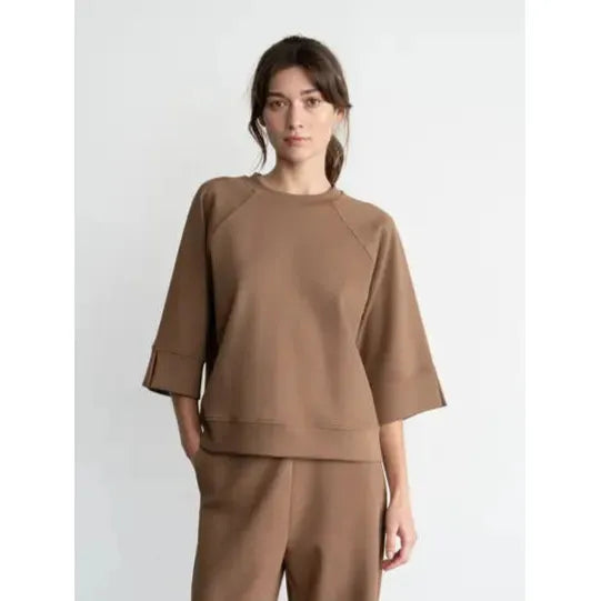 Noa Raglan 3/4 Sleeve Pullover