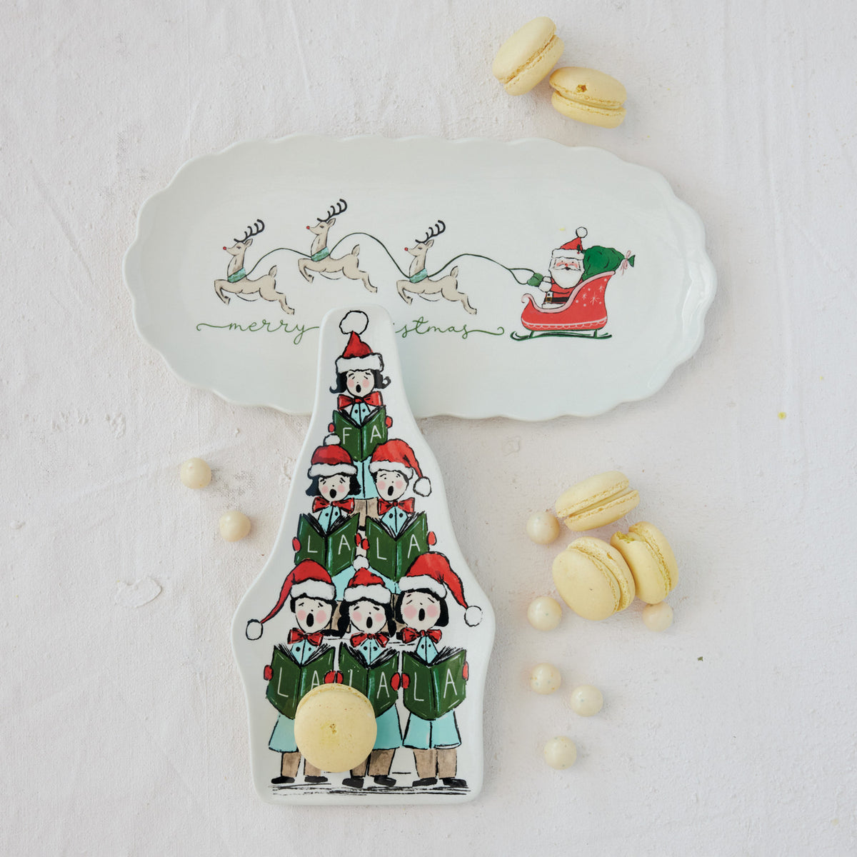 Scalloped Platter with Santa's Sleigh & Reindeer "Merry Christmas" ©