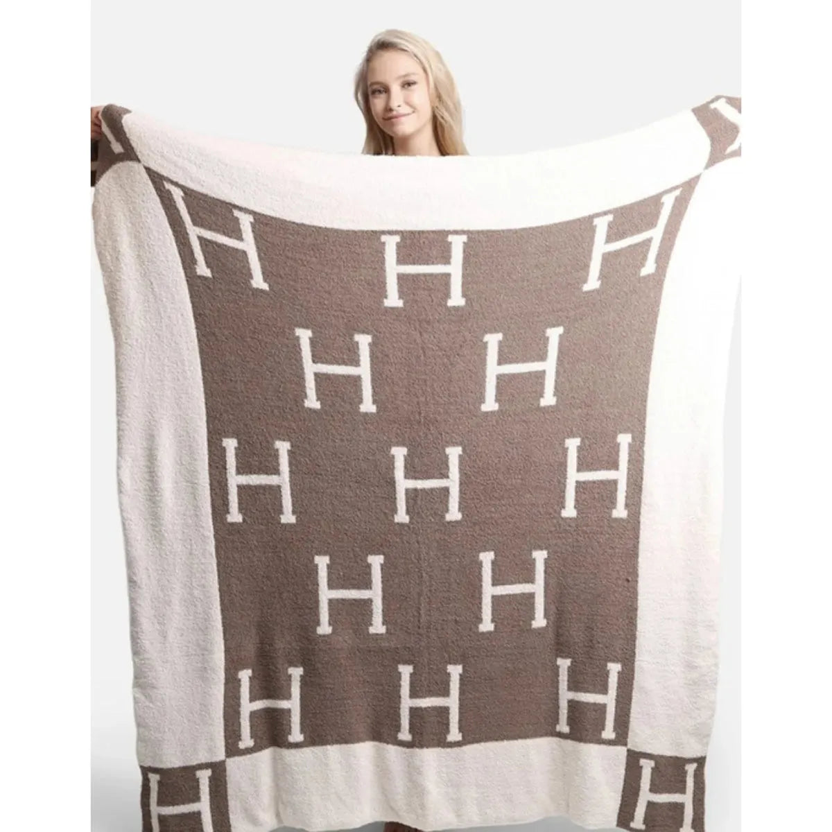 Comfy Luxe H Blankets